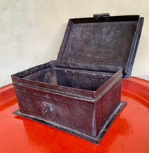 Load image into Gallery viewer, Stylish Vintage Decorative Metal Box - Freya's Trading Post