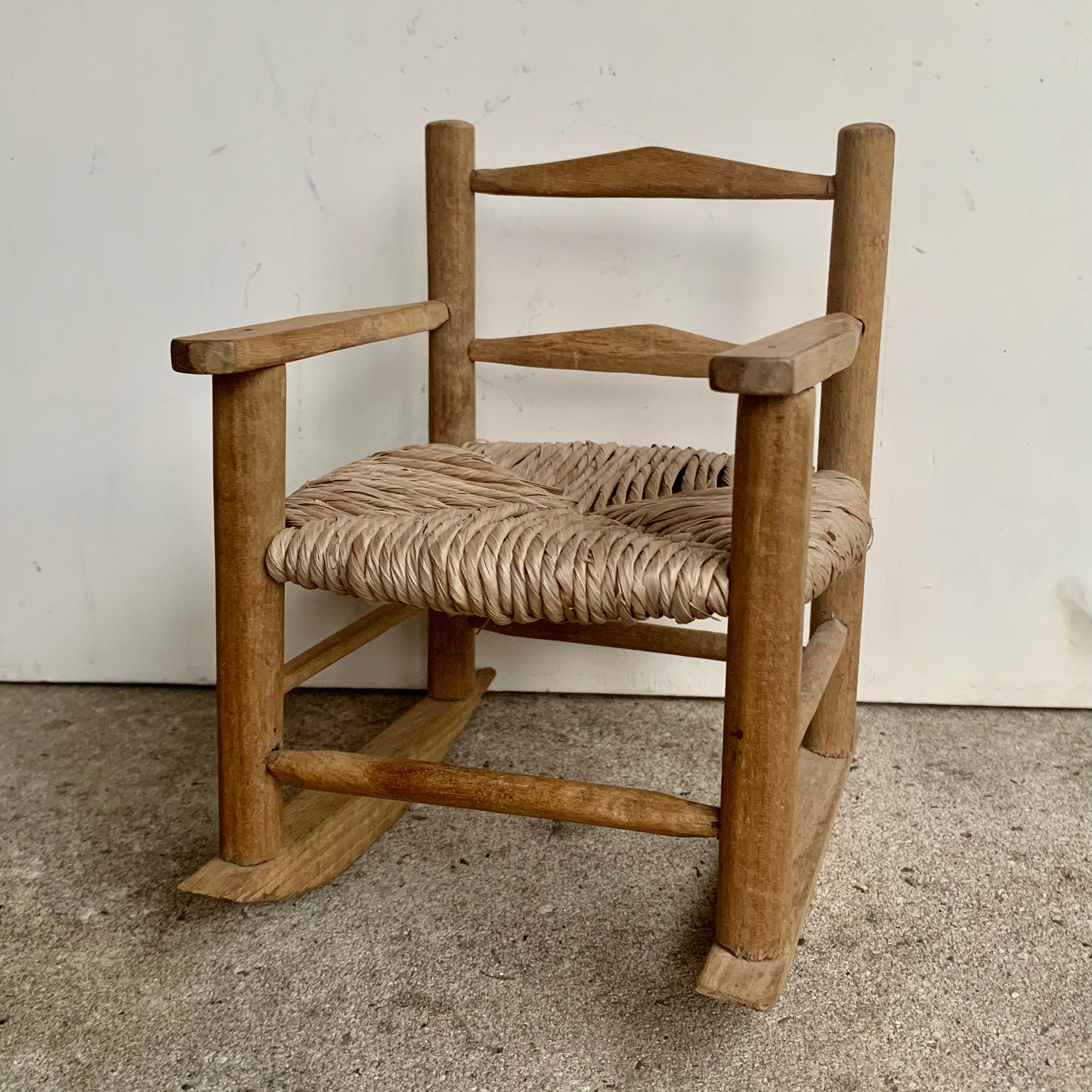 Handmade outlet rocking chair