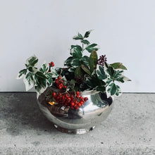 Load image into Gallery viewer, Stylish and Useful Vintage Silver Plated Bowl with an elegant Greek Key Motif to the rim - Freya's Trading Post