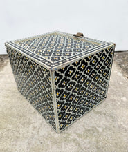 Load image into Gallery viewer, Beautiful Vintage Indian Wooden Jewellery Box - Freya's Trading Post