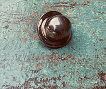 Load image into Gallery viewer, Unusual and Stylish Silver Plated Vintage Bottle Stopper in the Form of a Bowler Hat - Freya's Trading Post