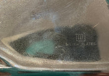 Load image into Gallery viewer, Attractive Vintage Silver Plated Leaf-Shaped Dish - Freya's Trading Post