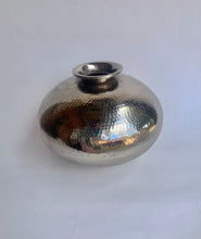 Load image into Gallery viewer, Stylish Silver Plated Hammered Effect Vase
