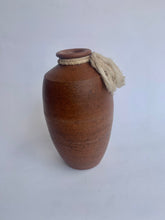 Load image into Gallery viewer, Rustic Style Small Vase with Decorative Tassel
