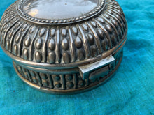 Load image into Gallery viewer, Vintage Silver Plated Trinket Box

