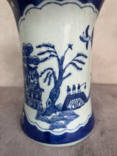 Load image into Gallery viewer, Beautiful Vintage Chinese Da Qing Qianlong Flow Blue Willow Jug - Freya&#39;s Trading Post
