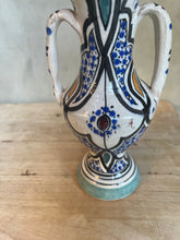 Load image into Gallery viewer, Vase
