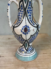 Load image into Gallery viewer, Vase
