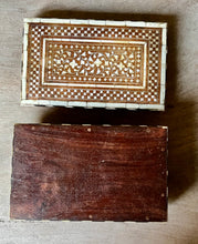 Load image into Gallery viewer, Beautiful Vintage Bone Inlay Decorative Box
