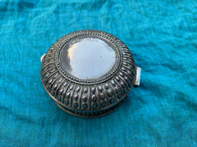 Load image into Gallery viewer, Vintage Silver Plated Trinket Box
