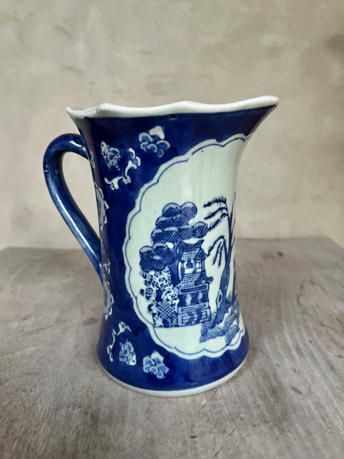 Beautiful Vintage Chinese Da Qing Qianlong Flow Blue Willow Jug - Freya's Trading Post