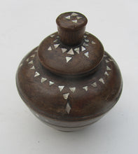 Load image into Gallery viewer, Beautiful Small Vintage Wooden Container inlaid with Mother of Pearl
