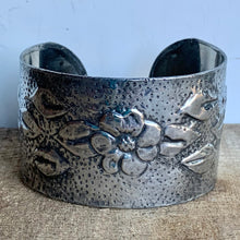 Load image into Gallery viewer, Beautiful Arts and Crafts Style Hammered Pewter Foil Cuff Bangle
