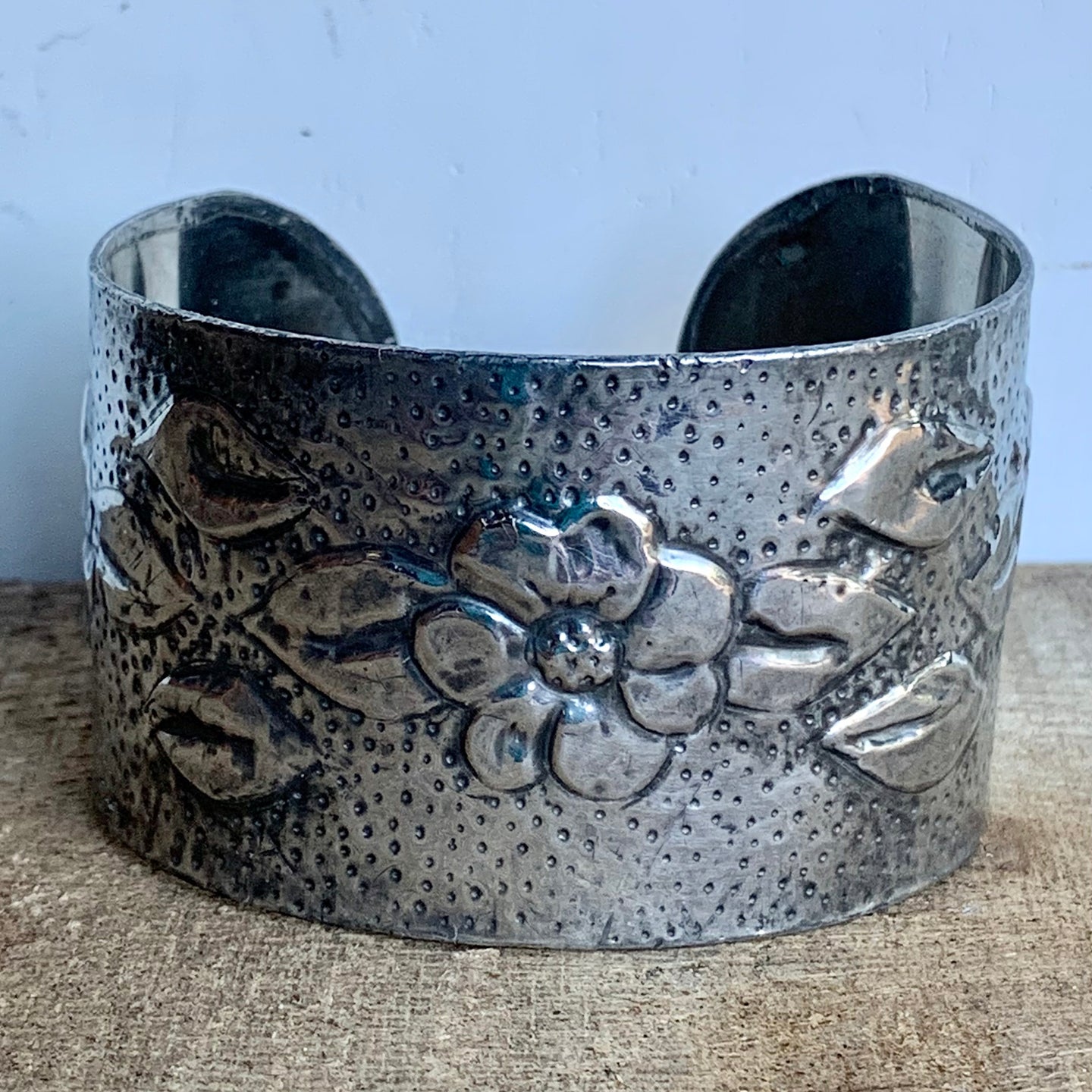 Beautiful Arts and Crafts Style Hammered Pewter Foil Cuff Bangle