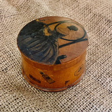 Load image into Gallery viewer, Charming Vintage Decorated Wooden Trinket Box
