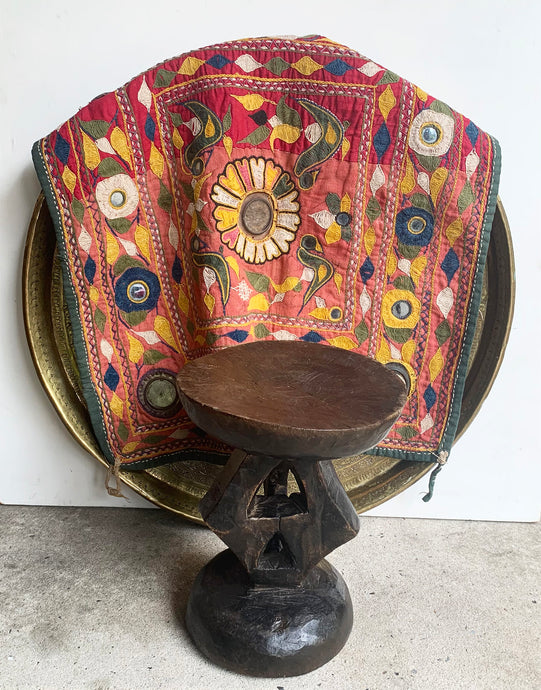 Wonderful Vintage African Stand - Freya's Trading Post
