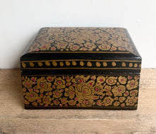 Load image into Gallery viewer, Vintage Kashmir Hand Painted Papier Mache Playing Cards Box
