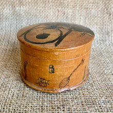 Load image into Gallery viewer, Charming Vintage Decorated Wooden Trinket Box
