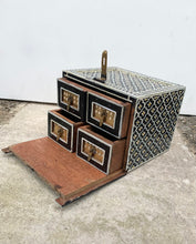 Load image into Gallery viewer, Beautiful Vintage Indian Wooden Jewellery Box
