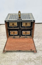 Load image into Gallery viewer, Beautiful Vintage Indian Wooden Jewellery Box
