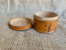 Load image into Gallery viewer, Charming Vintage Decorated Wooden Trinket Box
