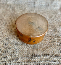 Load image into Gallery viewer, Charming Vintage Decorated Wooden Trinket Box
