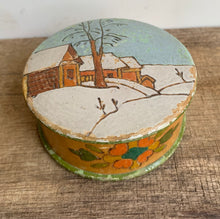 Load image into Gallery viewer, Charming Vintage Painted Wooden Trinket Box
