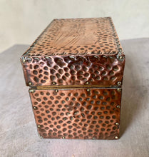 Load image into Gallery viewer, Stylish Vintage Copper Hand Hammered Arts and Crafts Playing Cards Box
